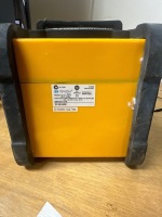 TEVION tradies radio - 5