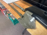 Military spade and shovel - 2
