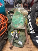 Heavy truck kit inc spanners, slings etc