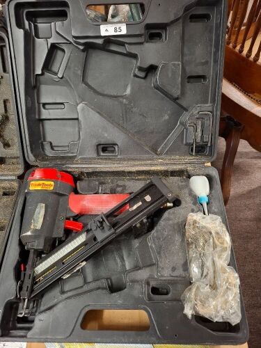 Tradetools finishing nail gun with nails