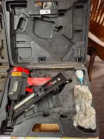 Tradetools finishing nail gun with nails
