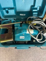 MAKITA electric wood plane - 2