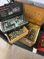 2x Socket sets