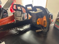 McCulloch M3816 chainsaw with 16in bar - 2
