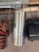 Stainless steel water container with mounts - 200dia x 470mm exc. mounts)