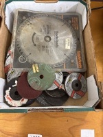 Assorted grinding and cutting disks + saw blades - 2