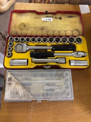 2 Socket sets