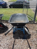 Blue aluminium frame plastic tub wheelbarrow - 3