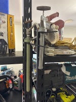 2x drum pumps