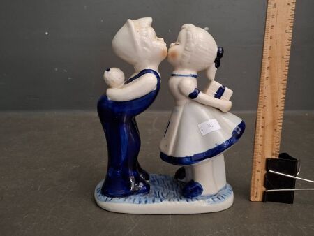 Hand Painted Made in Holland Figurine - Dutch Kissing Kids