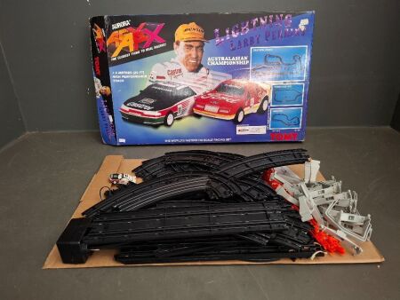Aurora AFX Lightening Larry Perkins Car Racing Set