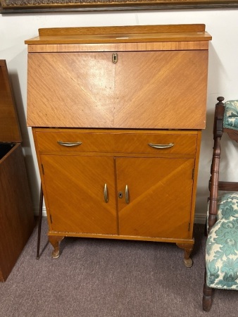 Vintage Wooden Slope Desk&nbsp;