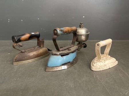 3x Vintage Irons