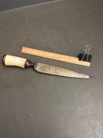 Pattern Blade with Bone/Horn Handle Knife