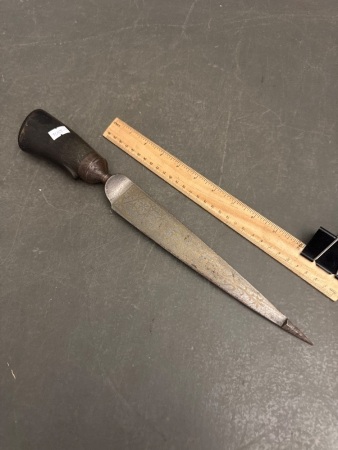 Pattern Blade with Bone/Horn Handle Knife