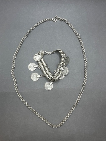 2x Silver Toned Jewellery Pieces - Inc. Necklace + Bracelet
