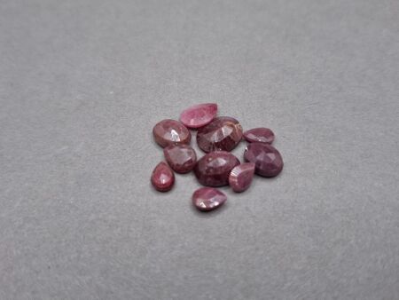 20 Carats. RUBY Gemstones