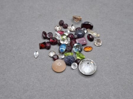 40 Carats Various Mixed Gemstones