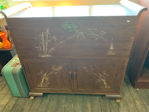 Large Camphor Laurel Chest with Lift Lid Box at Top and Linen Press Doors at Bottom