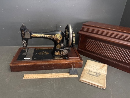 Antique Singer Sewing Machine (P 272327) in Coffin Box
