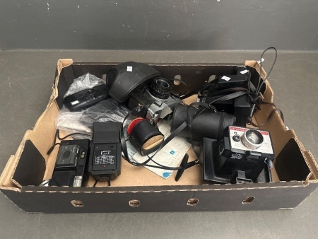 Large Selection of Vintage Cameras inc. Praktica, Polaroid & Kodak