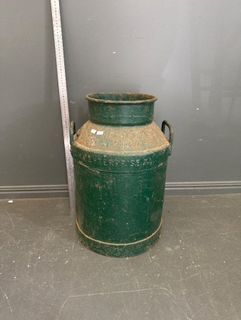 UMI Enterprise XL Antique Cream Can in good condition
