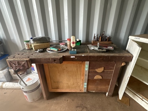 Timber Woodworking Bench with Vice app 1600 x 440