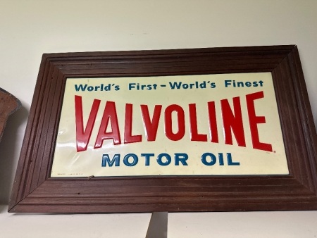 Valvoline Motor Oil sign - app 1120 x 670