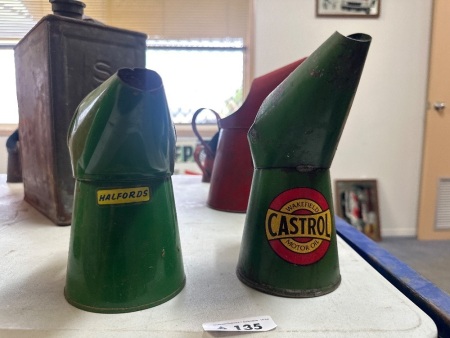 Wakefield Castrol & Halford Oil Pourers