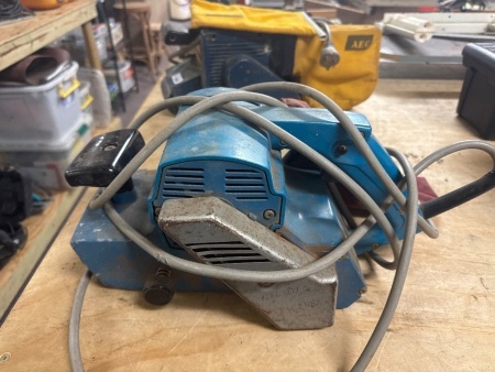 Ryobi 4 inch Portable Electric Sander