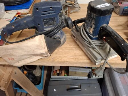 2 Sanders - 1 x Disk 1 x Square Plate
