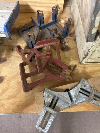 3 x Small Corner Clamps