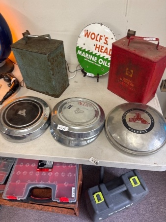8 Vintage Holden Hub Caps