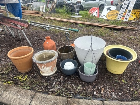 Large Lot of Garden Pots&nbsp;