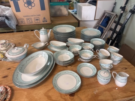 Noritake Japan Esmeralda Dining Set 5899