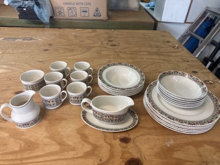 Royal Doulton Fireglow Dining Set