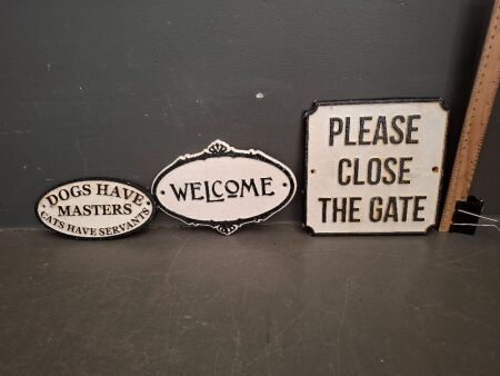 3x Cast Iron Signs - Incs Welcome Sign + Please Close the Gate Sign