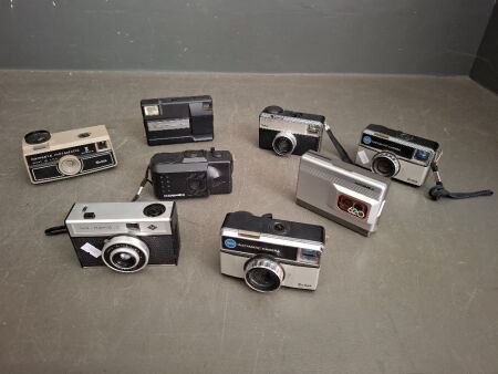Assorted Instamatic Cameras inc. Kodak, Hanimex & Agfa