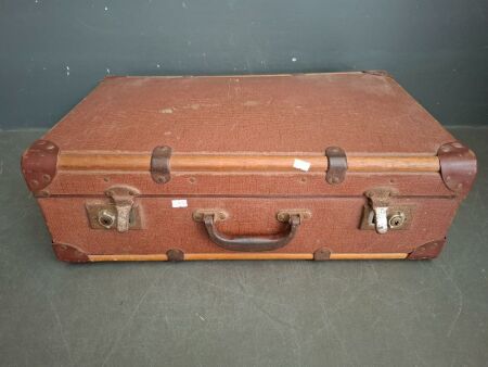 Hickory Bound Travel Case By Pyramid Travel Patent No. 102.9 83