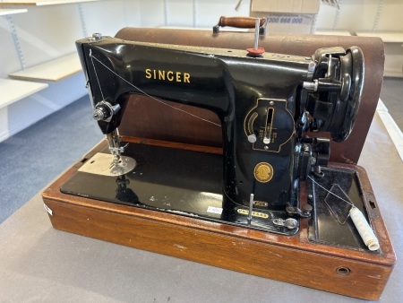Antique Singer Sewing Machine Serial EK111688
