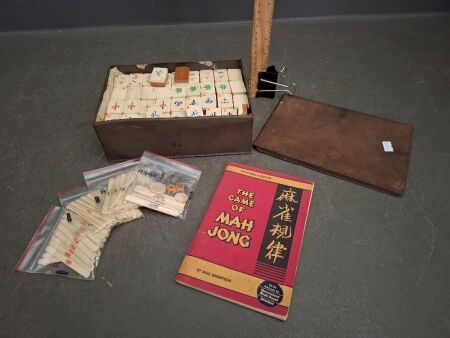 Vintage The Game of Mah Jong Game Set