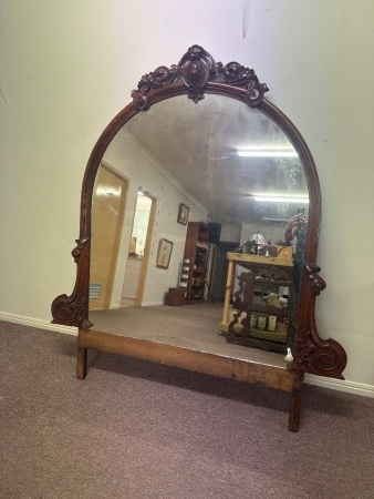 Stunning Large Feature Mirror