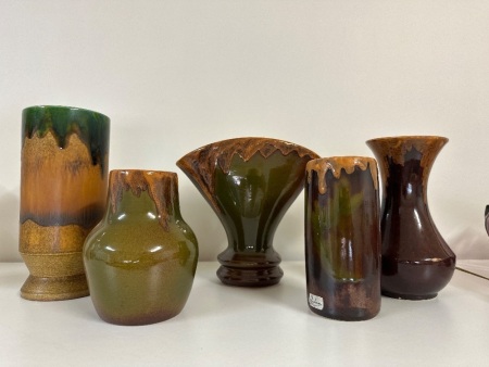 3x Vintage Raynham Pottery Drips Vases + 2x Drip Vases