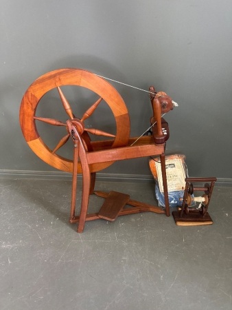 Sheridan Macarthur Vintage Working Wooden Spinning Wheel