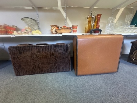2x Vintage Suitcases
