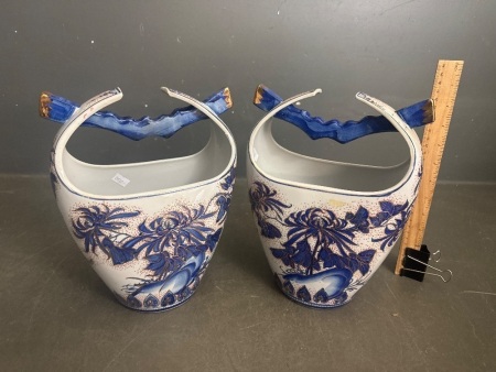 2x Vintage Porcelain Chinoiserie Vases