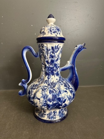 Le Torri Ceramic Italian Elegantly Teapot
