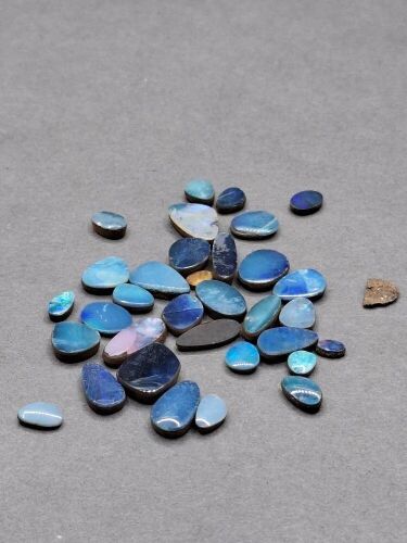 40 Carats Australian Opal Doublet Gemstones