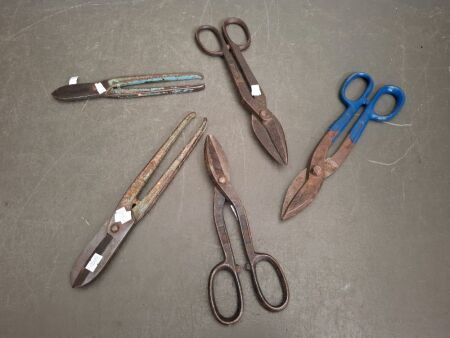 4x Marked Tin Snips + 1x Unmarked Tin Snips