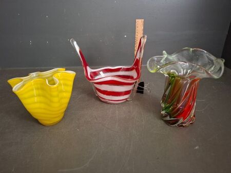 3x Assorted Art Glass Vases